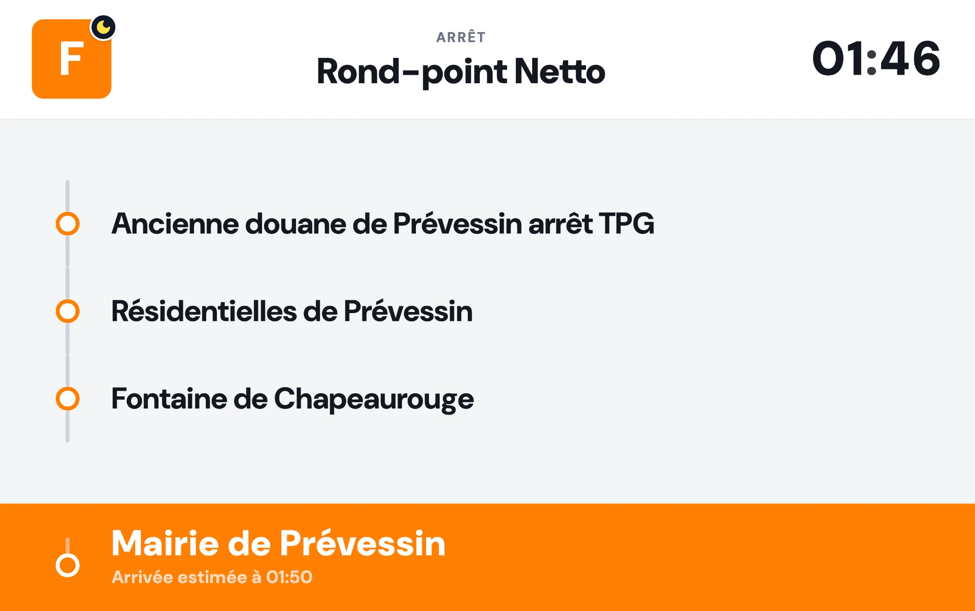 Affichage embarqué de la ligne F avec une icône de lune indiquant l'offre de nuit